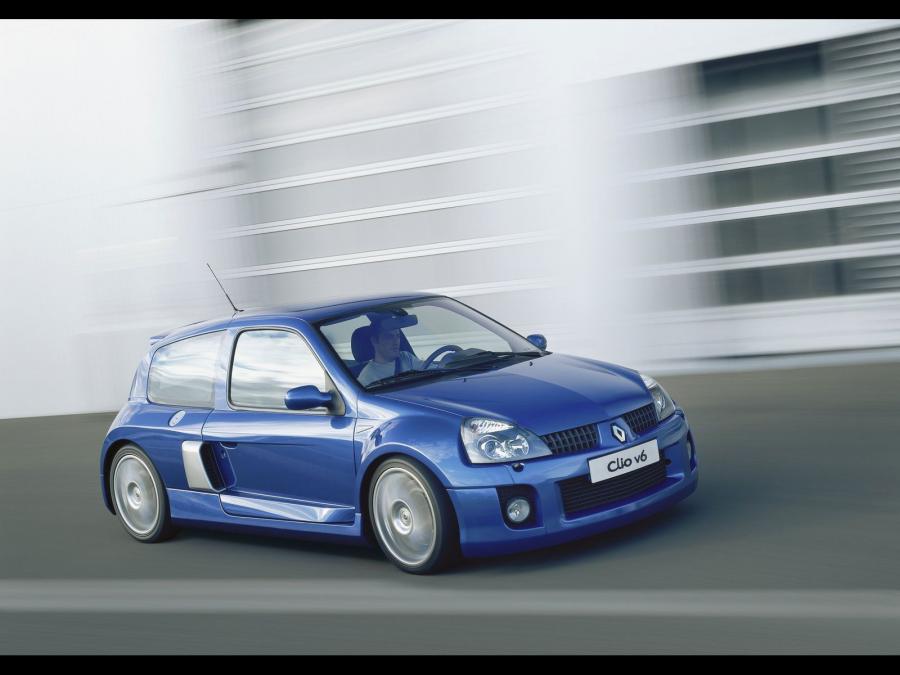  Renault Clio V6 2003 года  (фото 22 из 30)